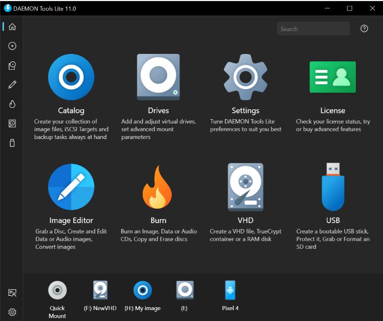 DAEMON Tools Lite الصفحة الرئيسية مع الكتالوج، ومحركات الأقراص، والإعدادات، والترخيص، وImage Editor، والنسخ، وVHD، وUSB الوحدات النمطية